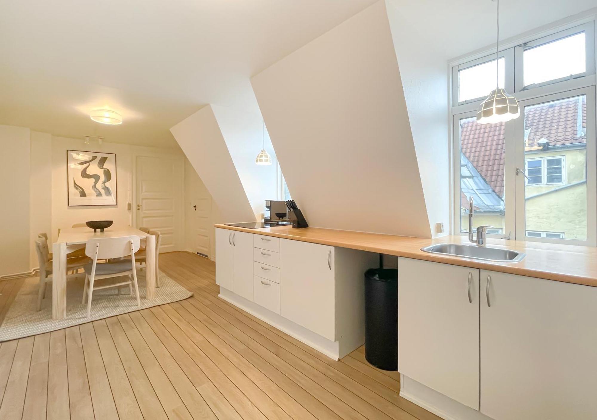 Rustic & Cozy 2Br In Heart Of Cph City By Stroget Копенгаген Экстерьер фото